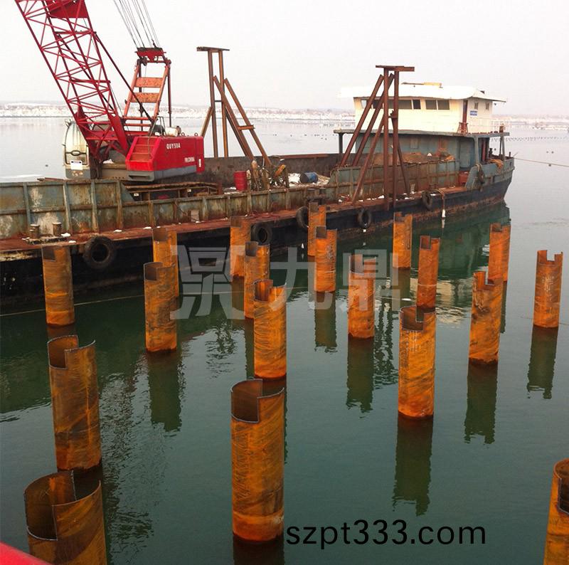 中(zhong)交三航(hang)威海(hai)青(qing)榮(rong)城際(ji)公(gong)路(lu)雙(shuang)島港(gang)特大橋鋼平(ping)檯(tai)