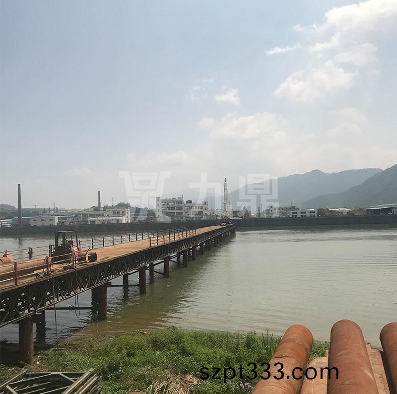 鋼平檯