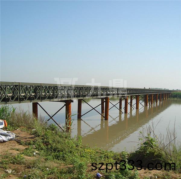 貝雷(lei)橋進(jin)行(xing)除鏽措(cuo)施(shi)防止(zhi)斷(duan)裂