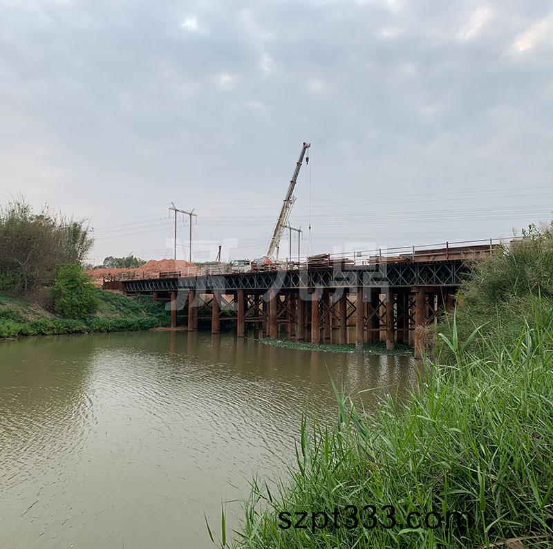 貝雷(lei)橋(qiao)加(jia)固(gu)施工達到要(yao)求