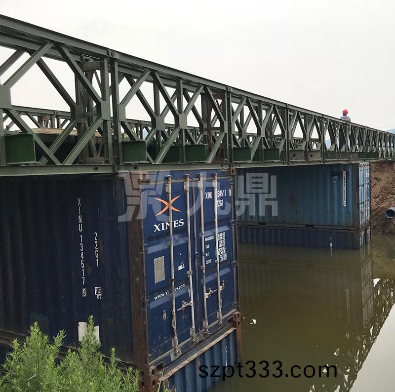 鋼(gang)便(bian)橋(qiao)
