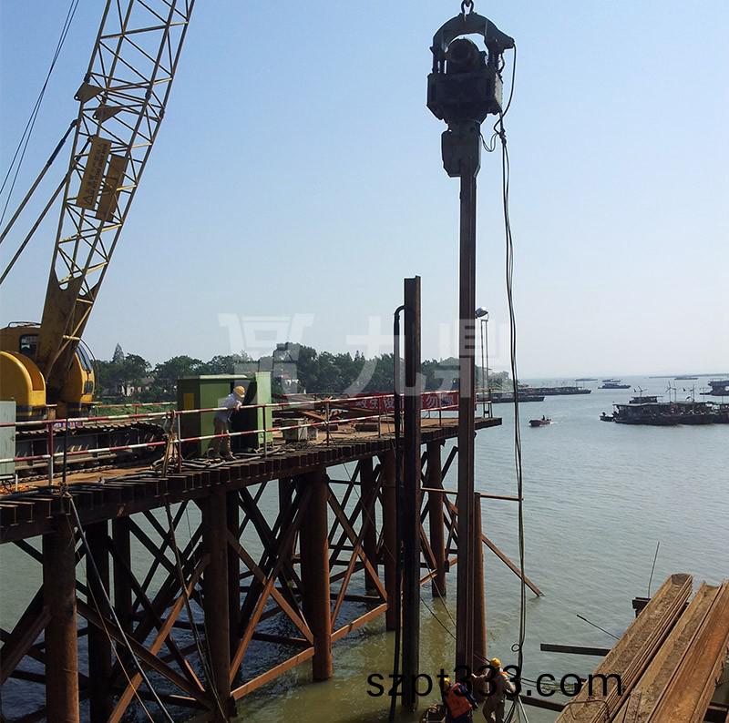 鋼(gang)便橋(qiao) 鋼(gang)便橋(qiao)